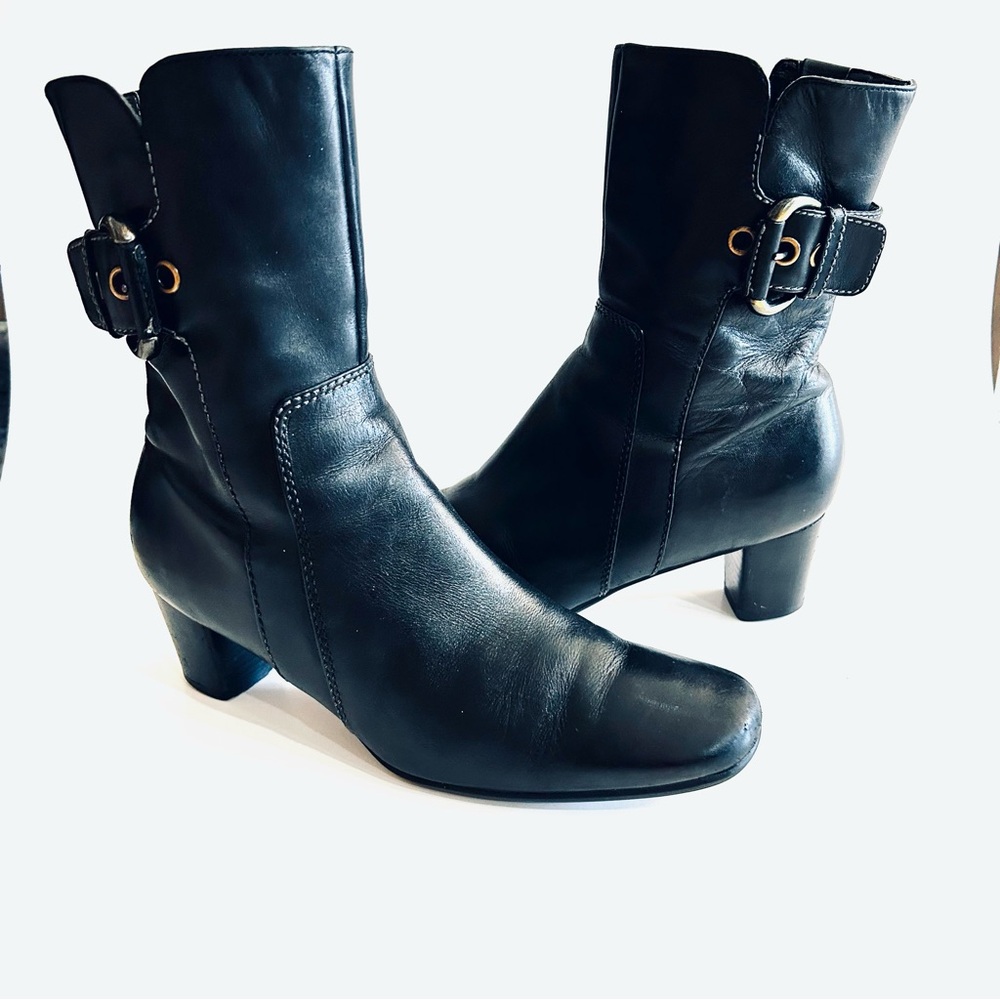 Ecco Black Leather Ankle Boots Size 37